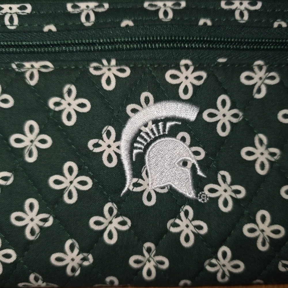 Vera Bradley Michigan State Spartans Green Quilted Cotton Wristlet Wallet MSU - Picture 3 of 7